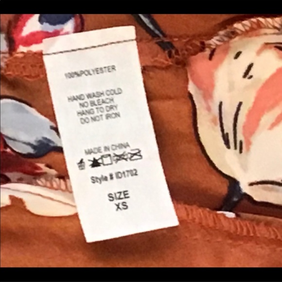 Montrez Silky Wrap Dress - Picture 5 of 6